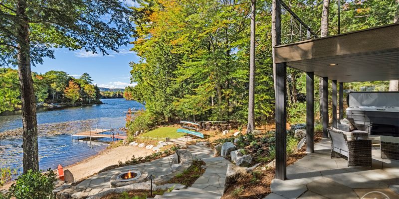 Dry functional under deck space with deck drainage system